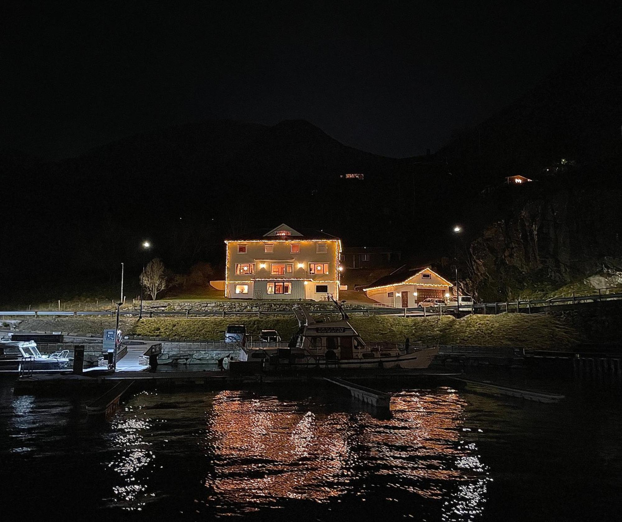 Svingen Guesthouse - Panoramic Fjord Views In Flåm Eksteriør billede