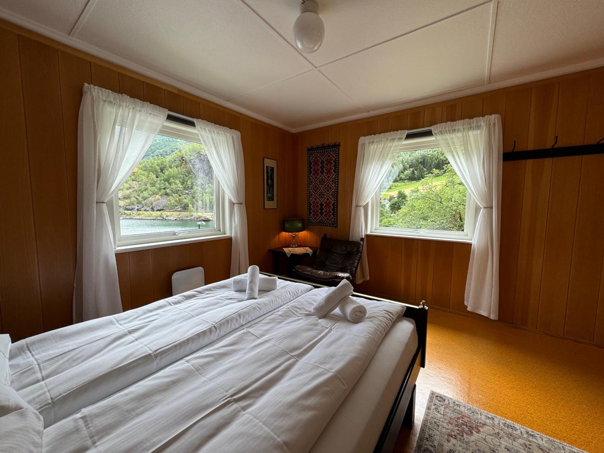 Svingen Guesthouse - Panoramic Fjord Views In Flåm Eksteriør billede